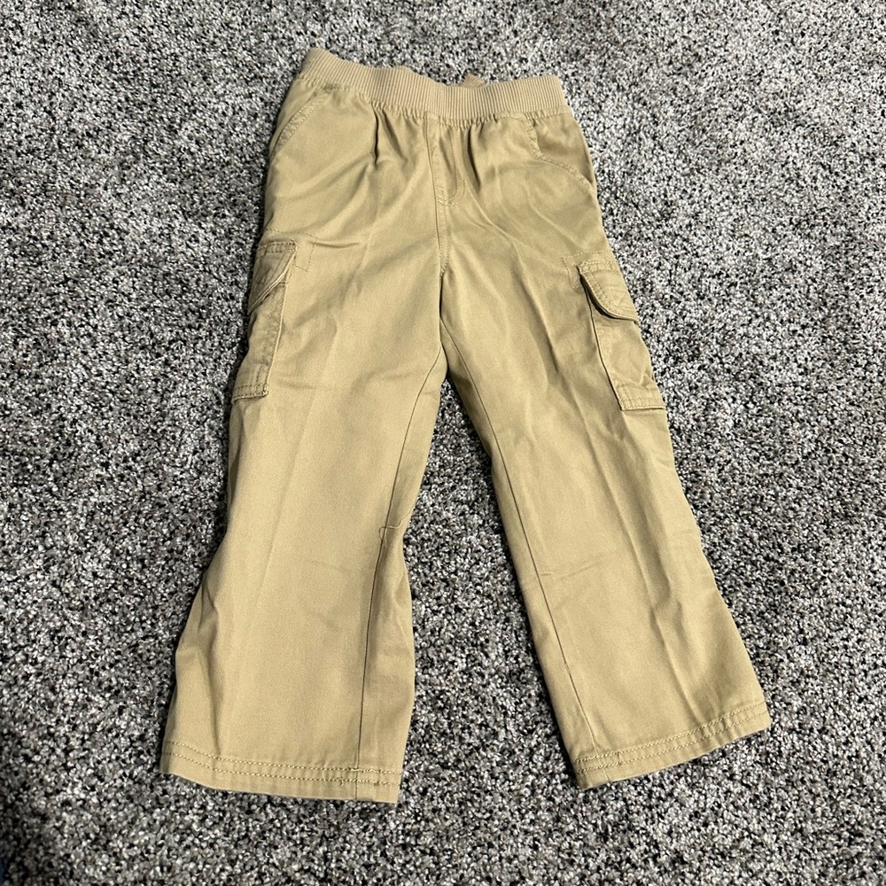 🌸 - Boys tan cargo pants
